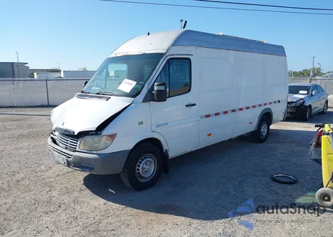 2003 Dodge Sprinter Van 2500 Super High Ceiling z USA, uszkodzony, nr VIN WD2YD741635433170